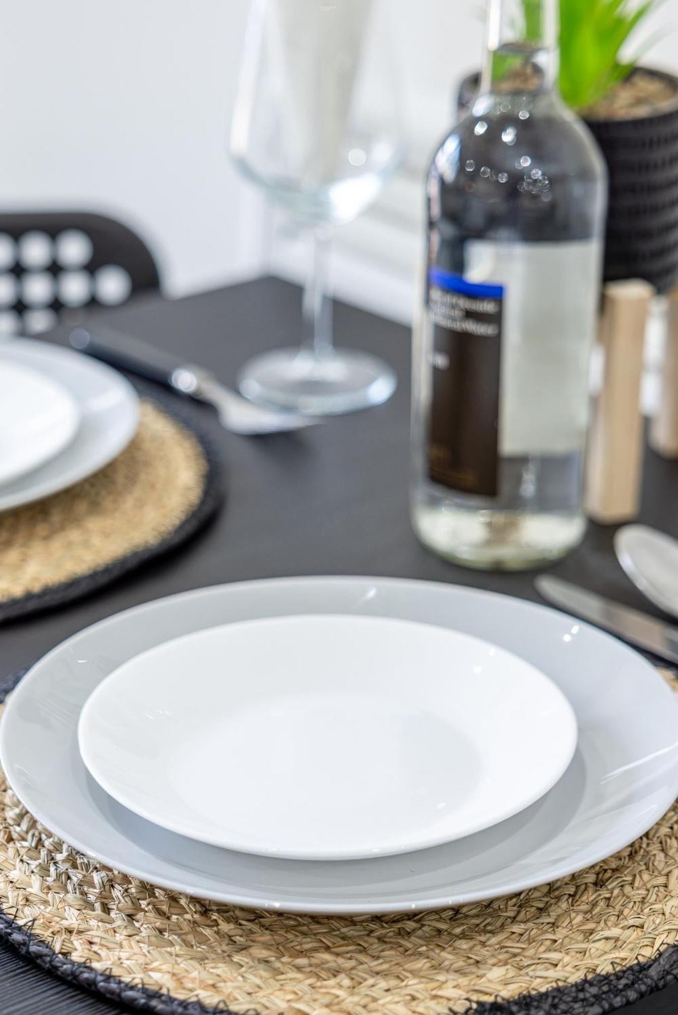 Rnm - Upgraded Business Stay For Travelling Contractors, All Amenities, Private Access Entire Place, Kitchen & Washroom, Smart Tv, Easy Access, Parking Nearby Cradley Heath Exteriör bild