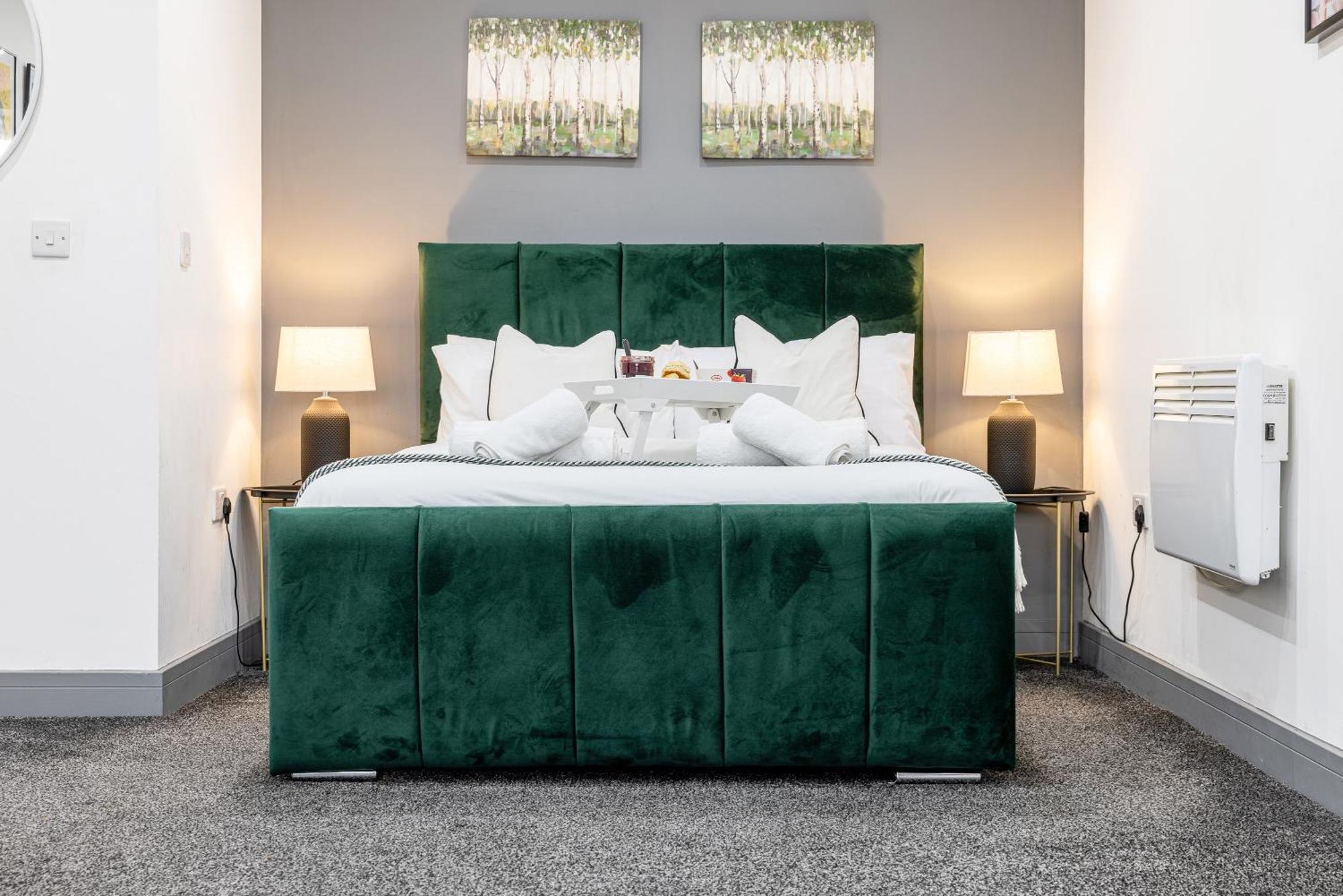 Rnm - Upgraded Business Stay For Travelling Contractors, All Amenities, Private Access Entire Place, Kitchen & Washroom, Smart Tv, Easy Access, Parking Nearby Cradley Heath Exteriör bild