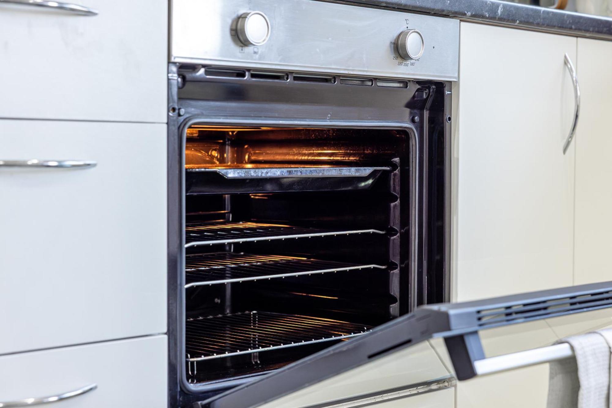 Rnm - Upgraded Business Stay For Travelling Contractors, All Amenities, Private Access Entire Place, Kitchen & Washroom, Smart Tv, Easy Access, Parking Nearby Cradley Heath Exteriör bild