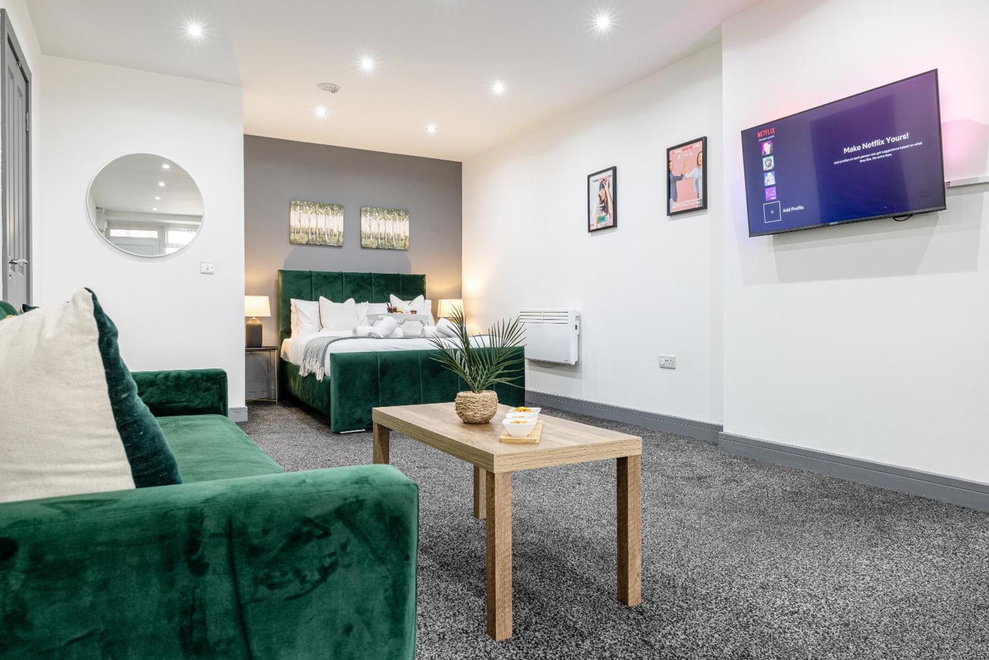 Rnm - Upgraded Business Stay For Travelling Contractors, All Amenities, Private Access Entire Place, Kitchen & Washroom, Smart Tv, Easy Access, Parking Nearby Cradley Heath Exteriör bild
