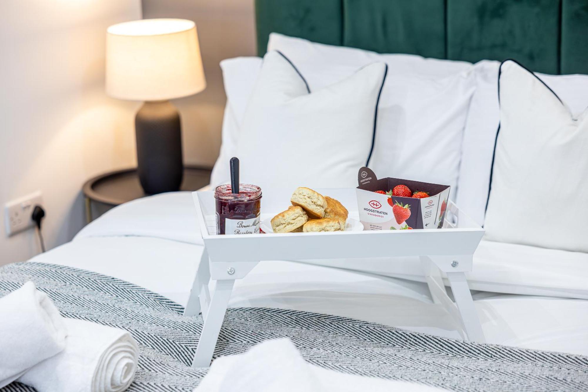 Rnm - Upgraded Business Stay For Travelling Contractors, All Amenities, Private Access Entire Place, Kitchen & Washroom, Smart Tv, Easy Access, Parking Nearby Cradley Heath Exteriör bild