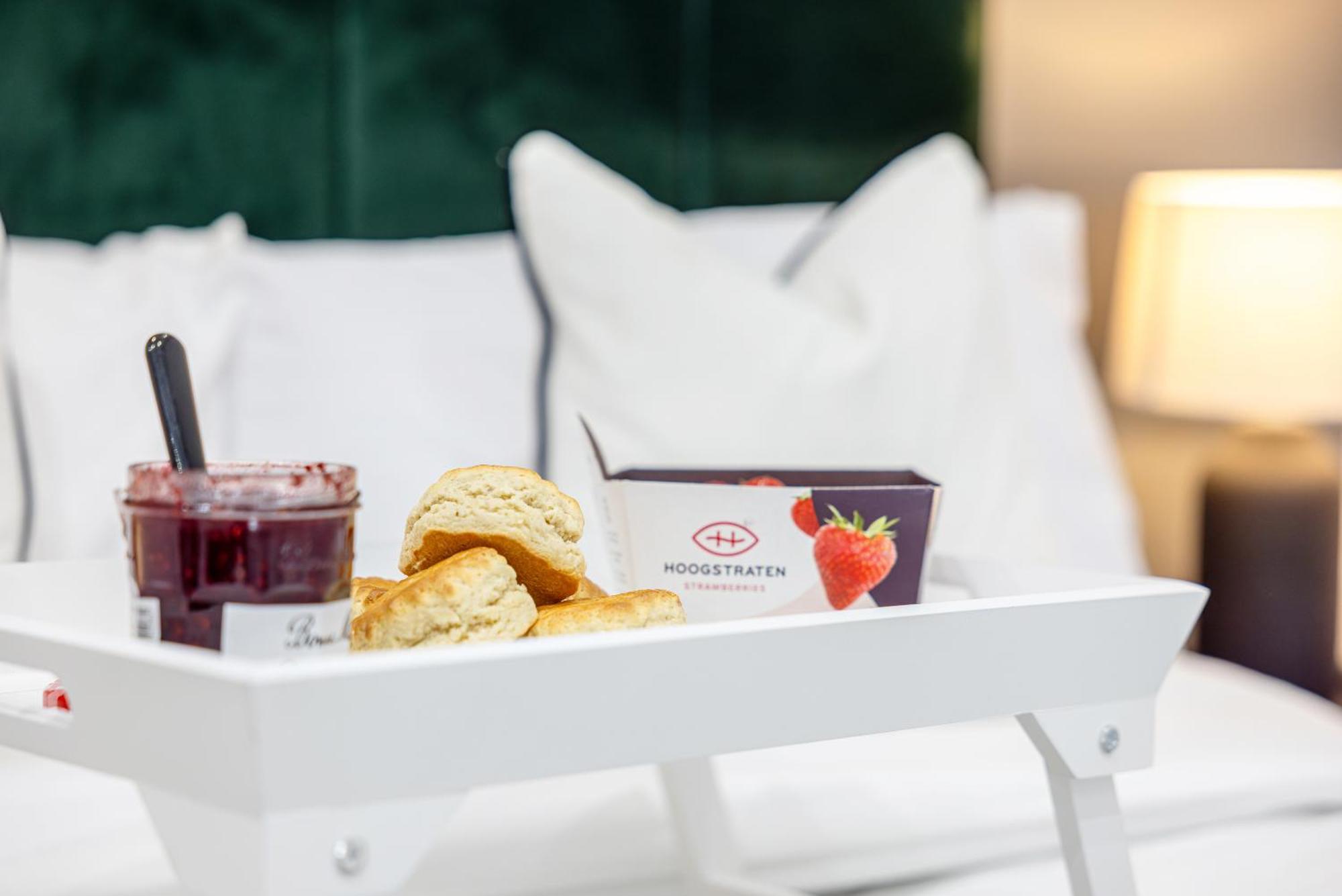 Rnm - Upgraded Business Stay For Travelling Contractors, All Amenities, Private Access Entire Place, Kitchen & Washroom, Smart Tv, Easy Access, Parking Nearby Cradley Heath Exteriör bild